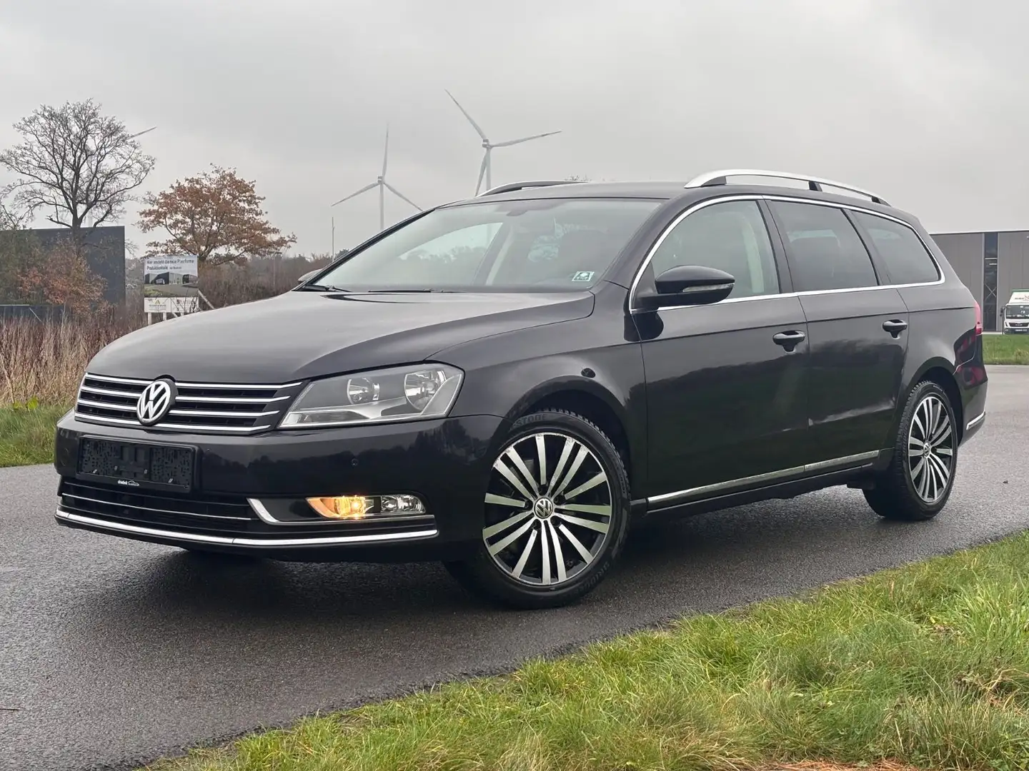 Volkswagen Passat Variant Highline 1,4 TSI DSG-Leder-Navi Schwarz - 1