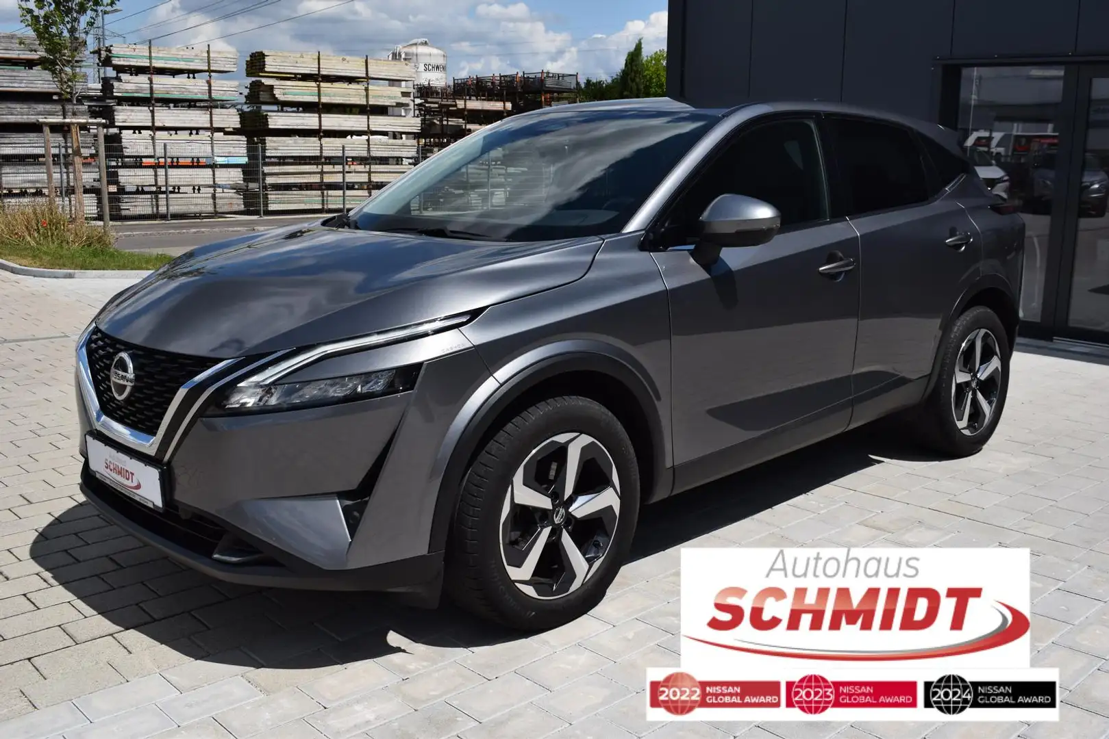 Nissan Qashqai 1.3 DIG-T N-Connecta Business Grau - 1