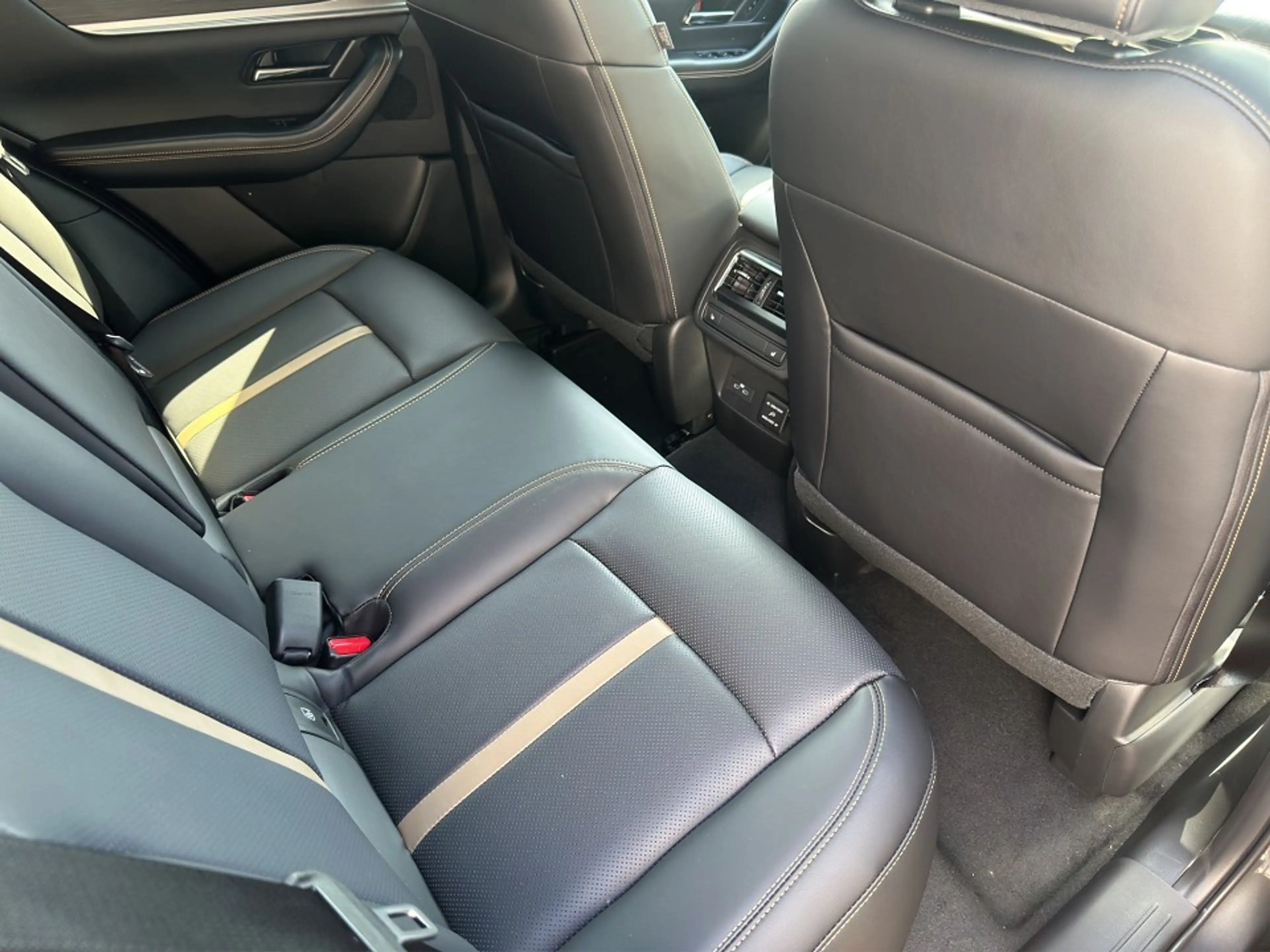 Mazda CX-60 HOMURA PLUS +Leder schwarz++ — photo 13