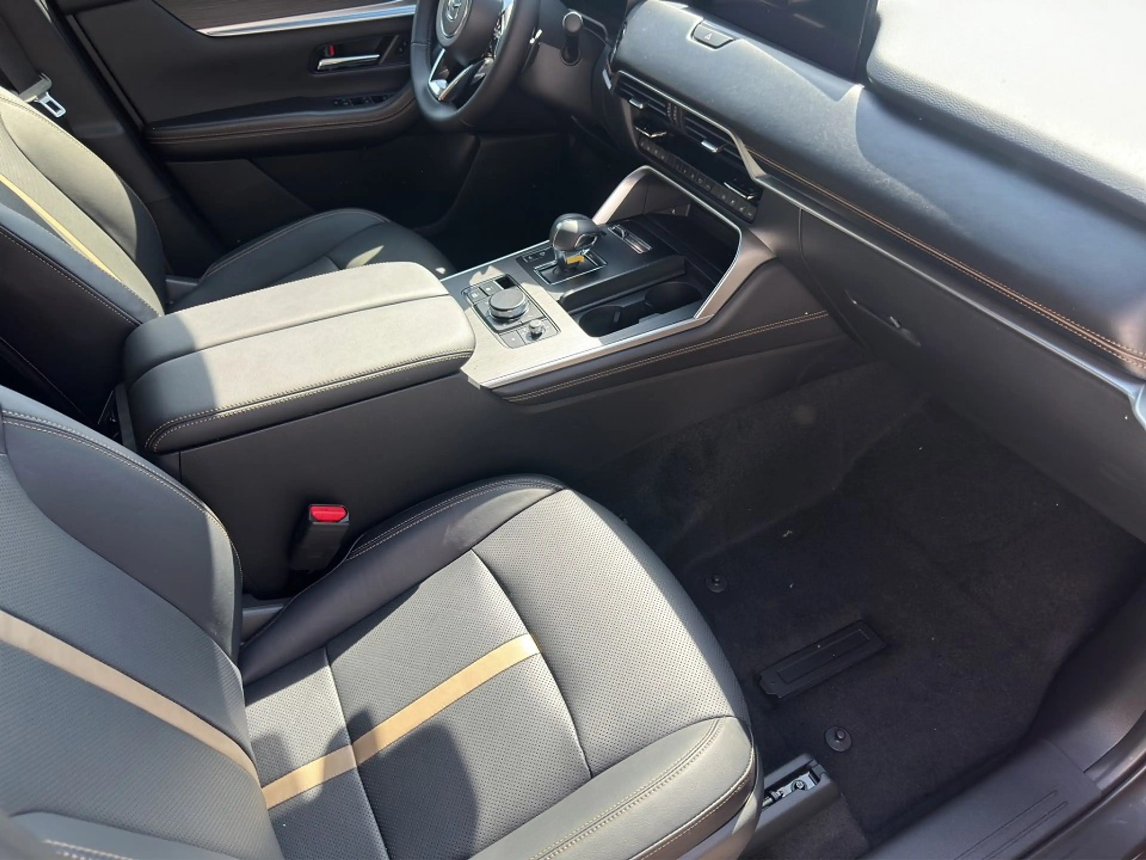 Mazda CX-60 HOMURA PLUS +Leder schwarz++ — photo 12