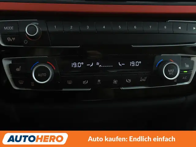 BMW 3 Series view 24