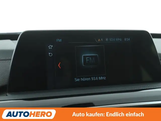 BMW 3 Series view 21