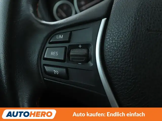 BMW 3 Series view 26