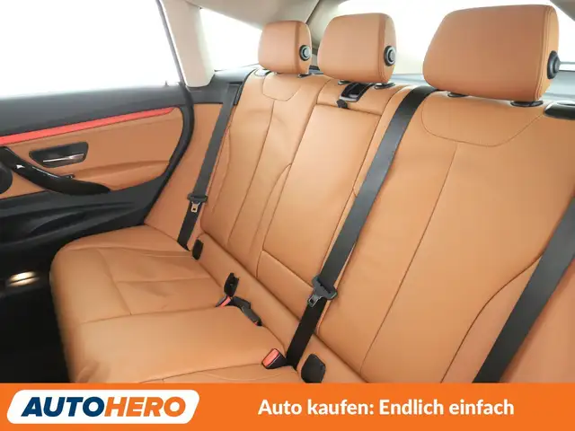 BMW 3 Series view 14