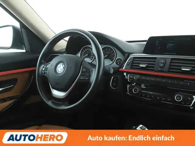BMW 3 Series view 13