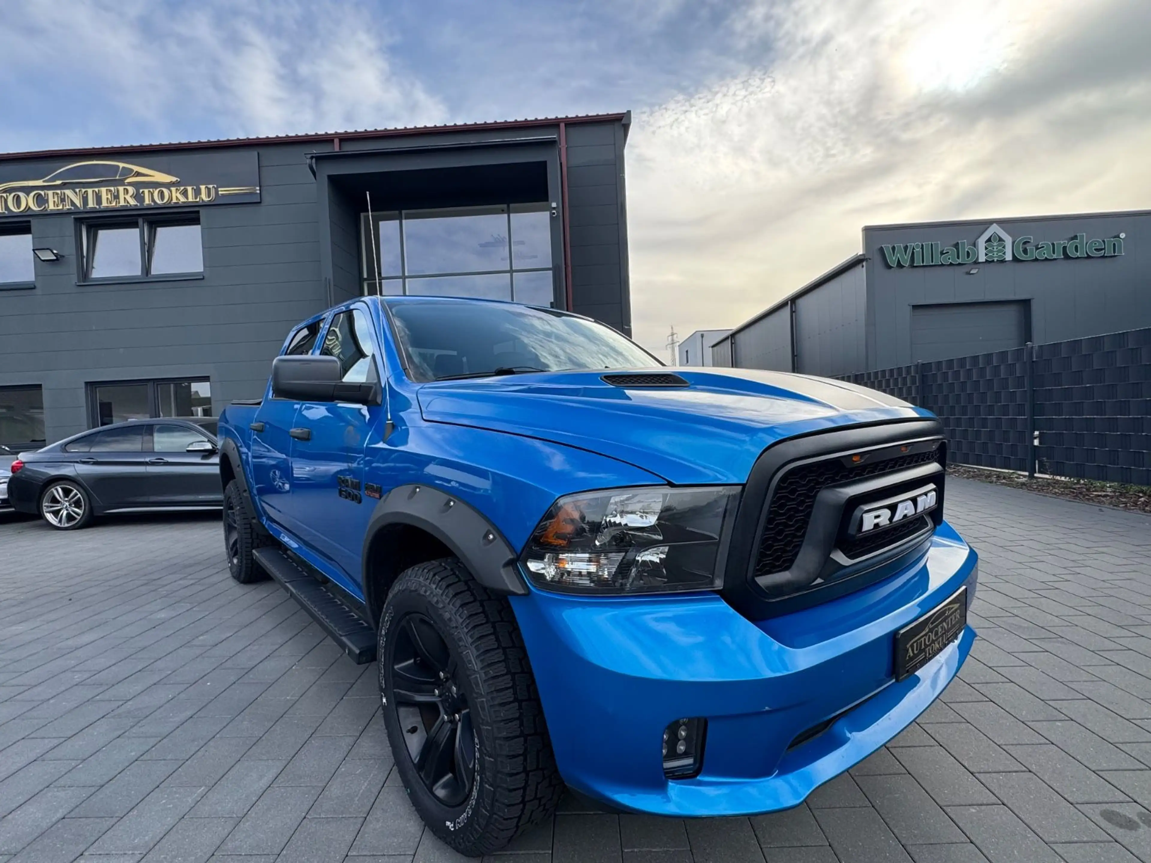 Dodge RAM 1500 — photo 3
