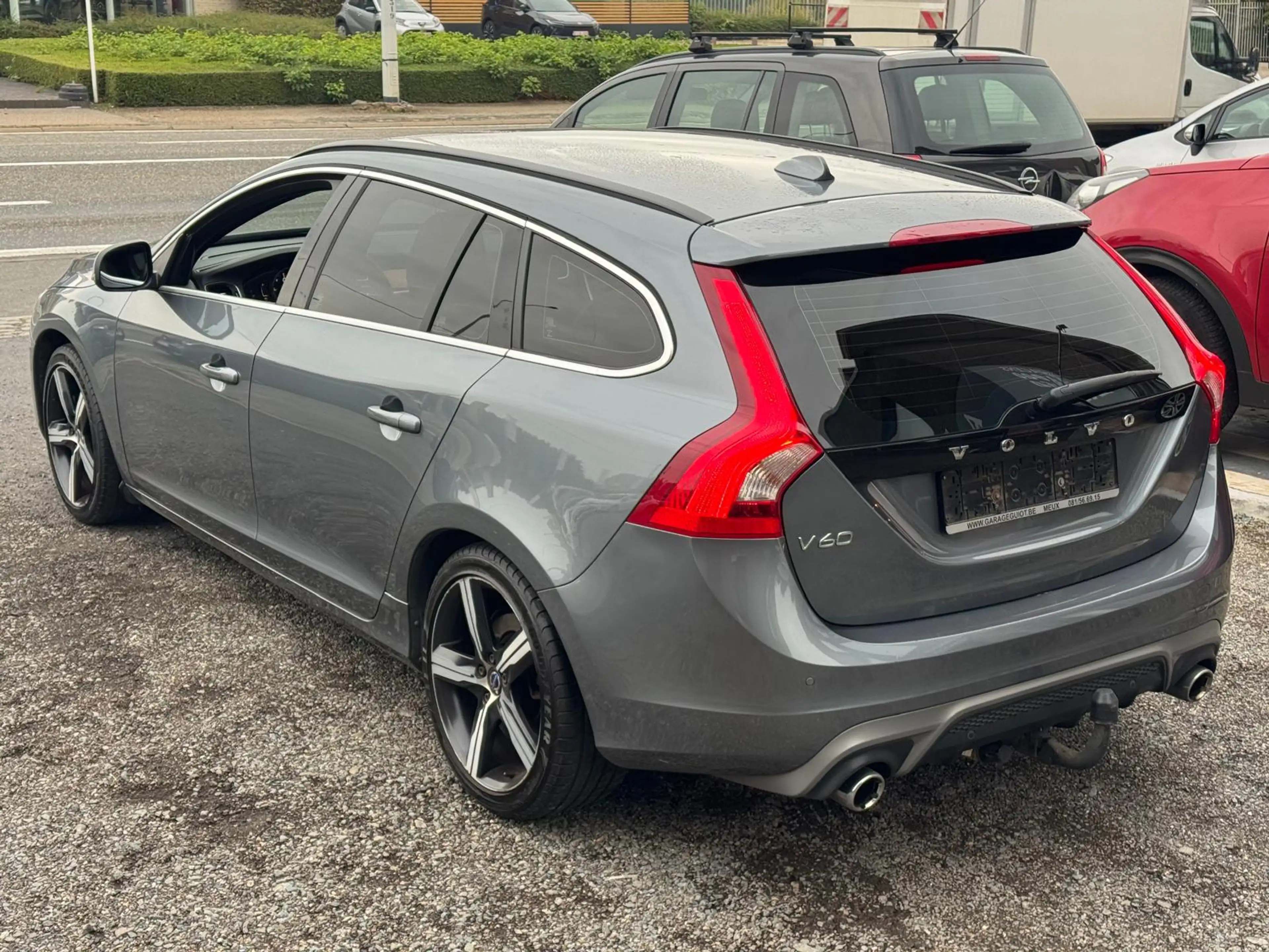 Volvo V60 V60 2.0 D2 R-Design — photo 7