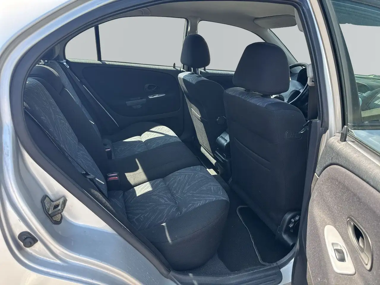 Mitsubishi Carisma 1,8 GDI Dynamics, foto 11