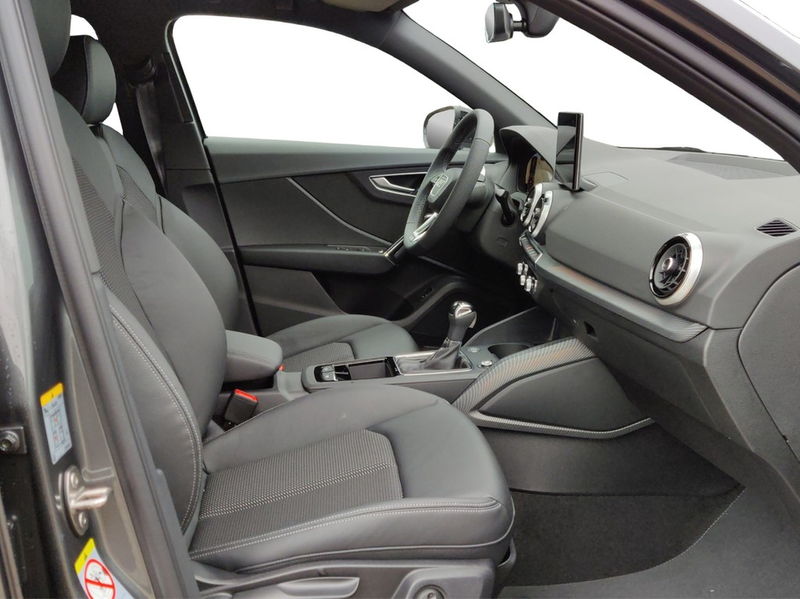 Audi Q2 35 TFSI S tronic S line MATRIX*NAV*SHZ*ACC*PDC*... — photo 10