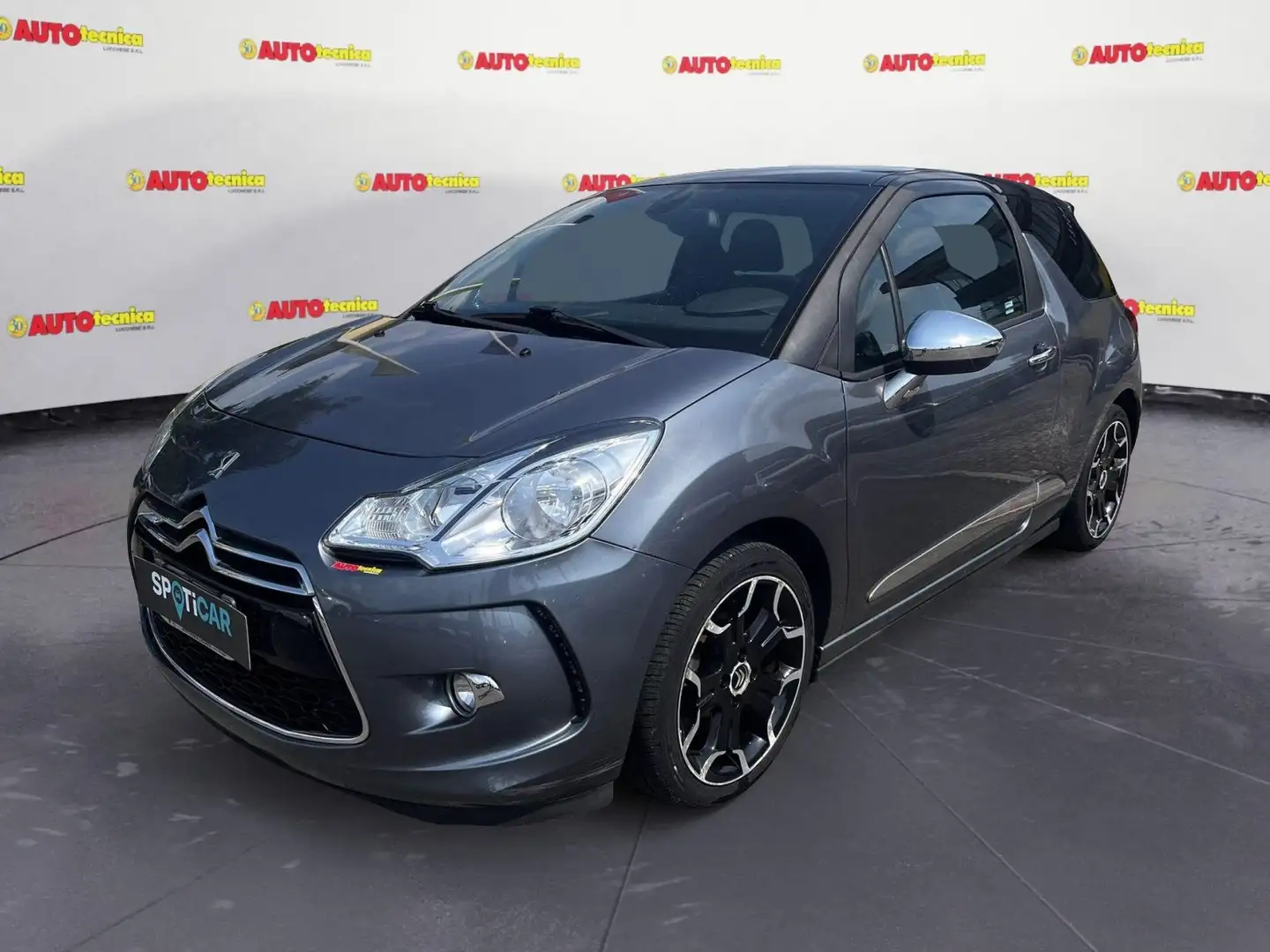 DS Automobiles DS 3 DS3 1.6 e-HDi 110 airdream Sport Chic Gris - 1