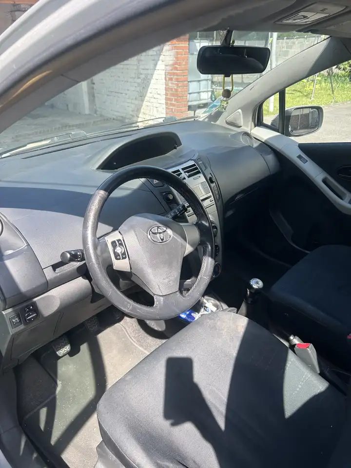 Toyota Yaris Yaris — photo 3