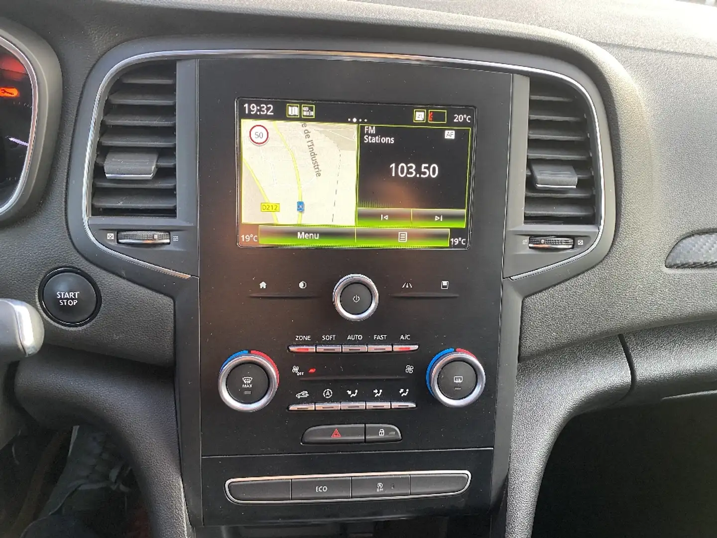 Renault Megane Blue dCi 95 Zen - 2