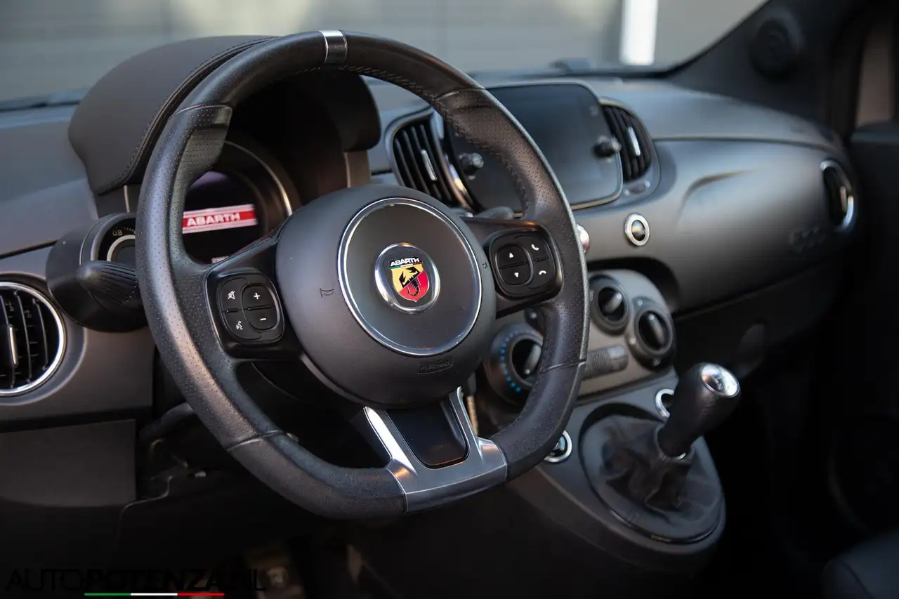 Abarth 595 2022 — фото 13