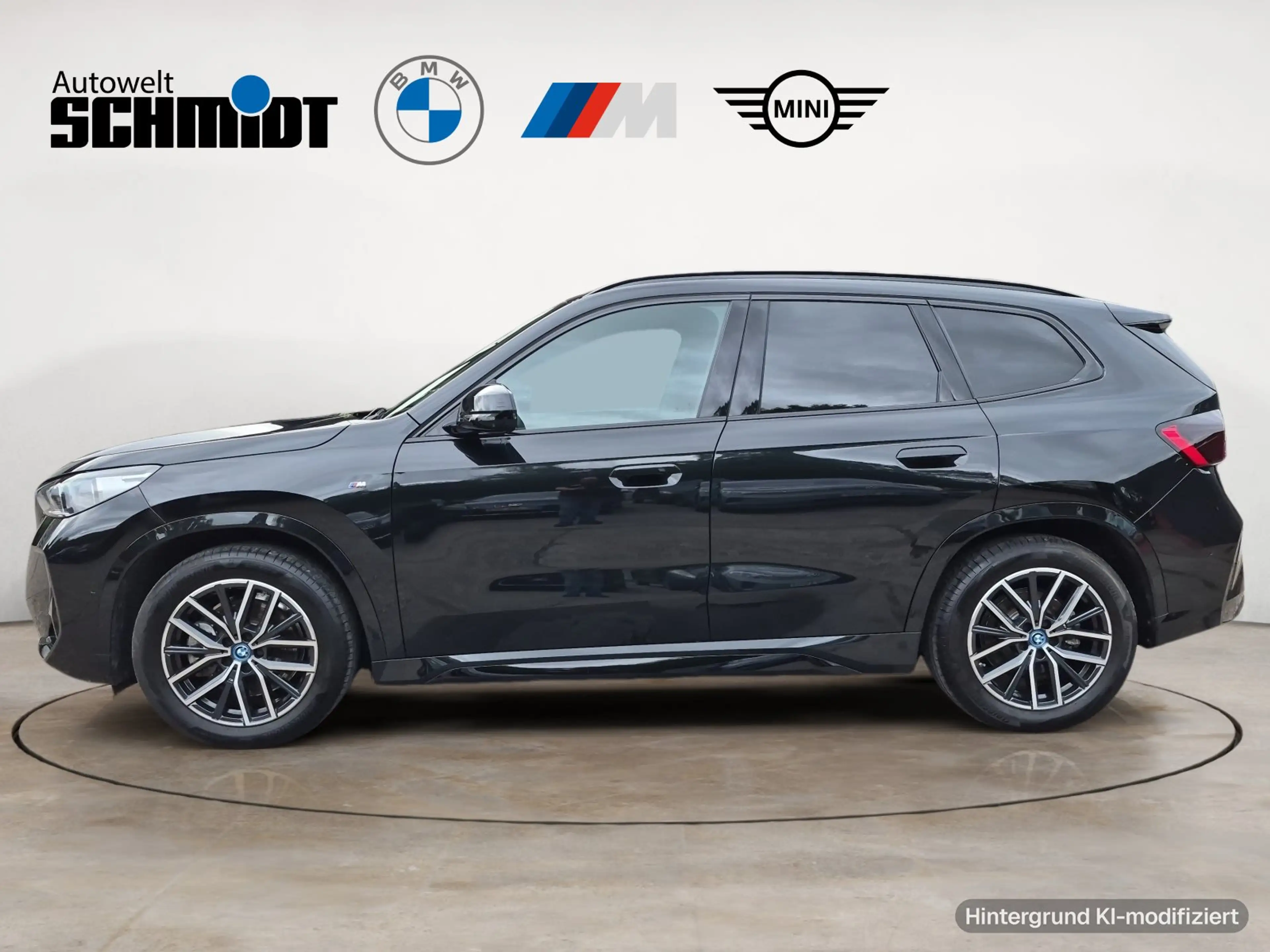 BMW iX1 xDrive30 M Sport + 2Jahre-BPS.-GARANTIE — photo 2