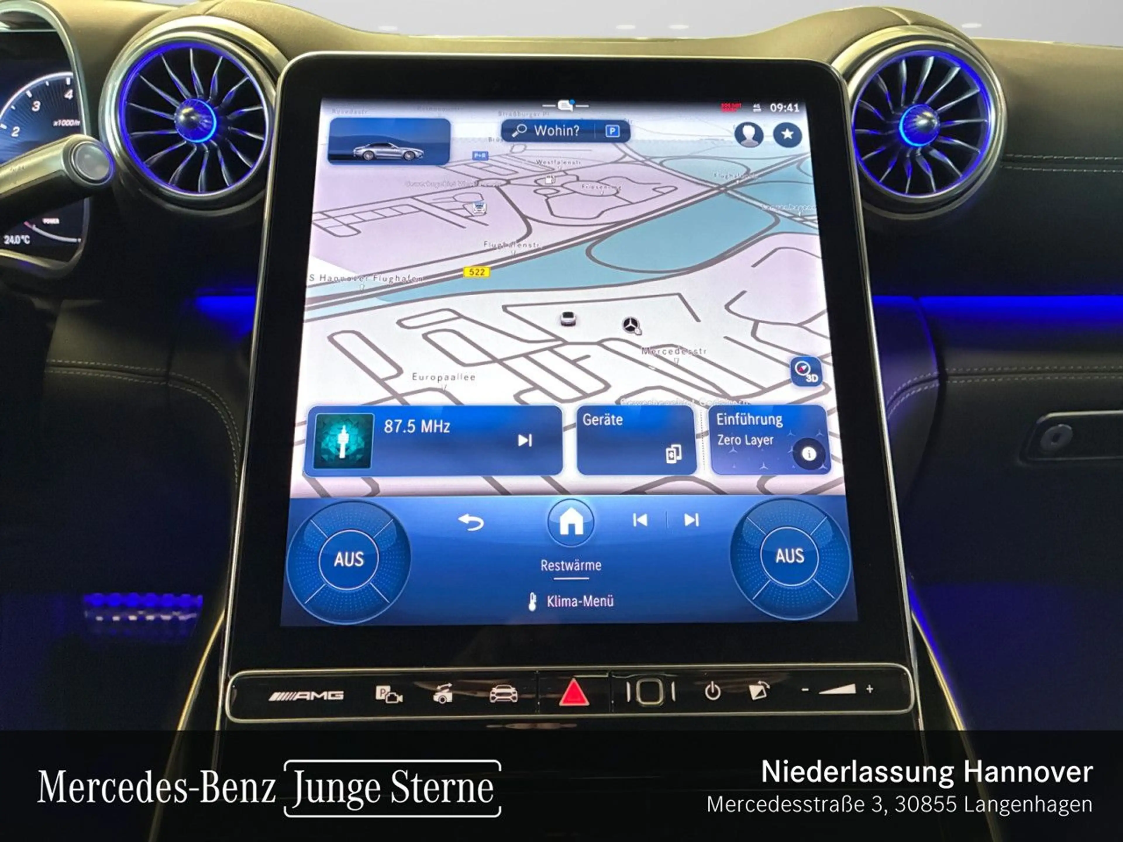 Mercedes-Benz SL 43 AMG Cab. WideScreen Burmester Distr+ HUD PTS — photo 15