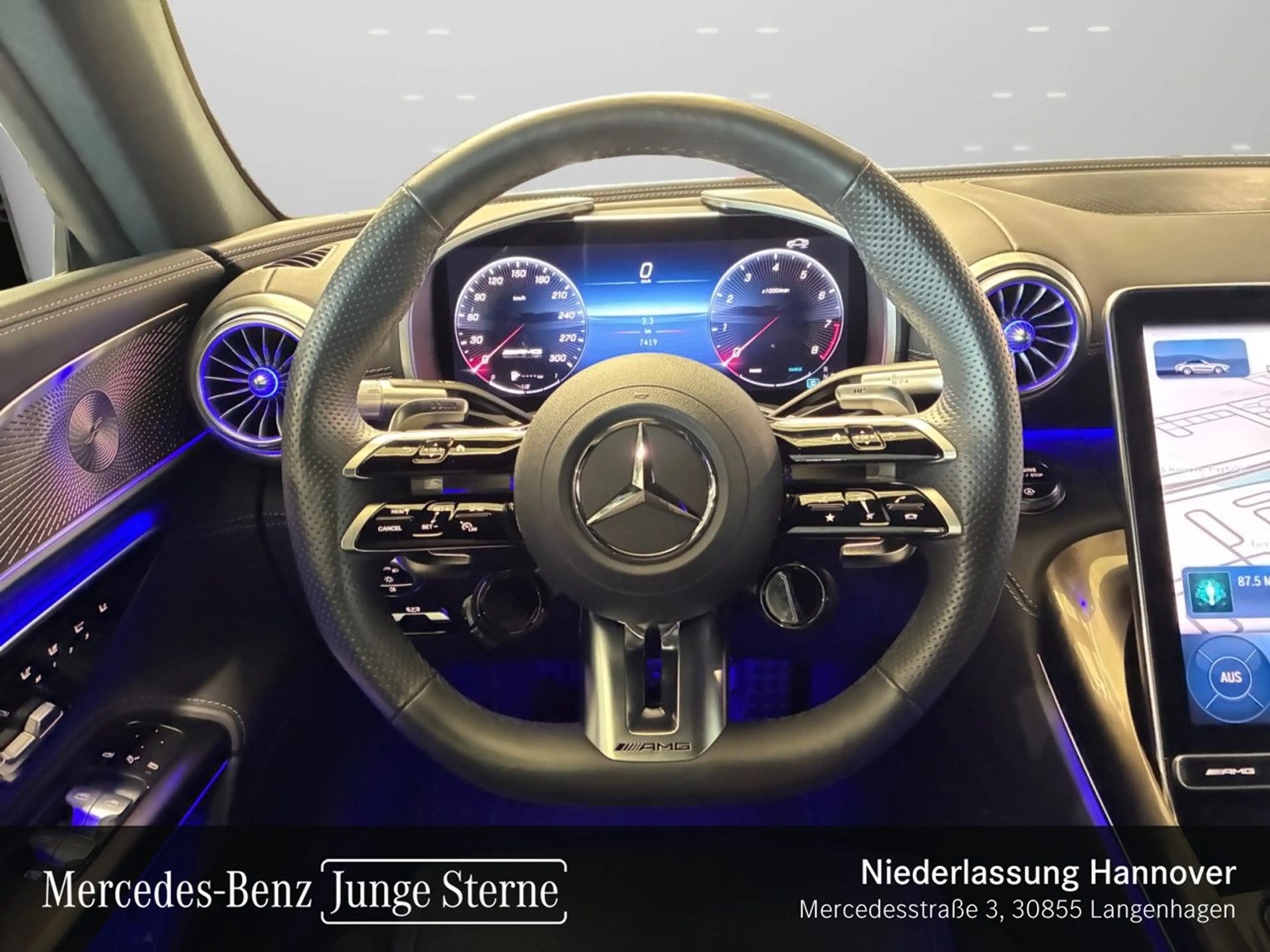 Mercedes-Benz SL 43 AMG Cab. WideScreen Burmester Distr+ HUD PTS — photo 13