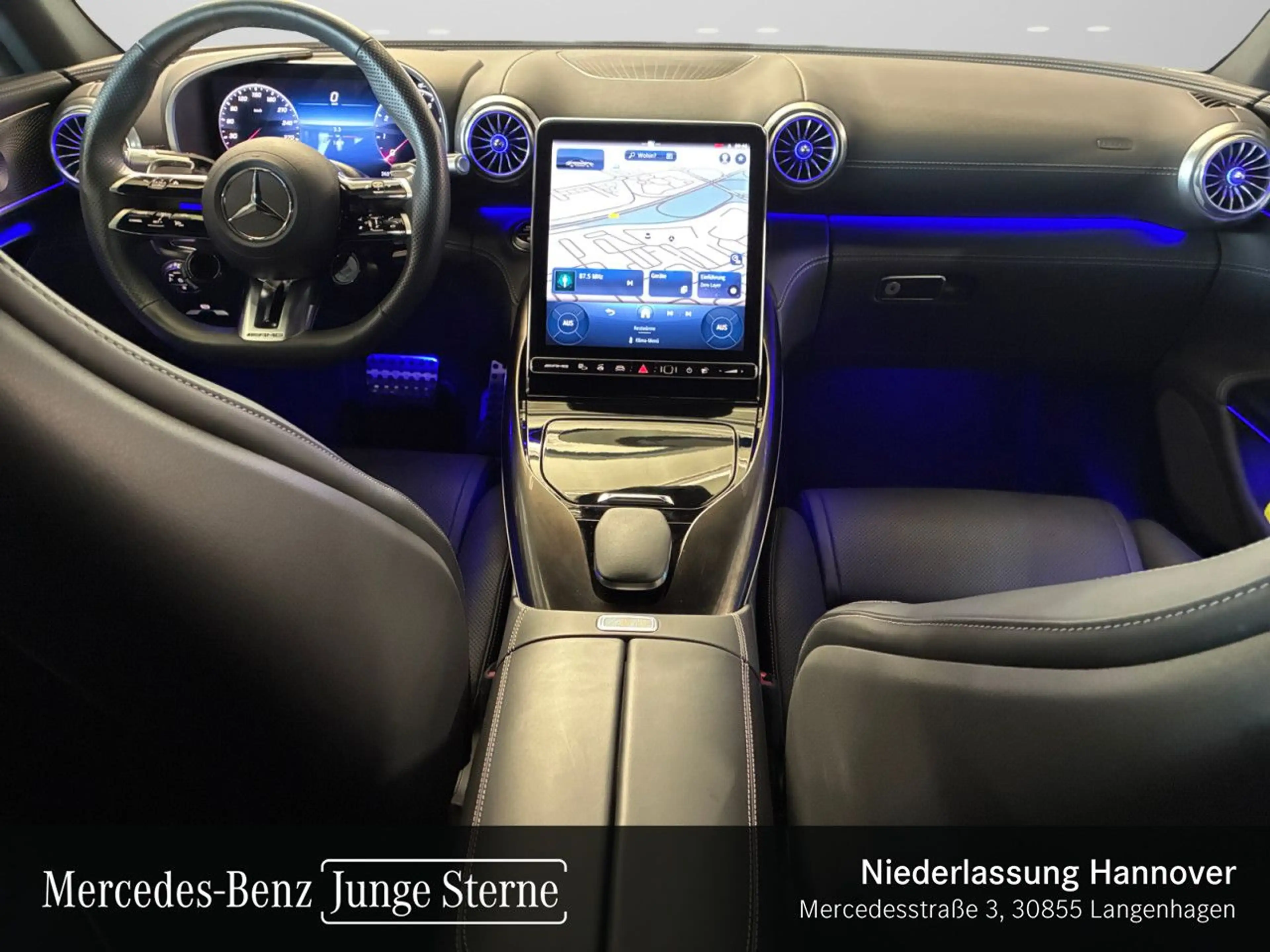 Mercedes-Benz SL 43 AMG Cab. WideScreen Burmester Distr+ HUD PTS — photo 12