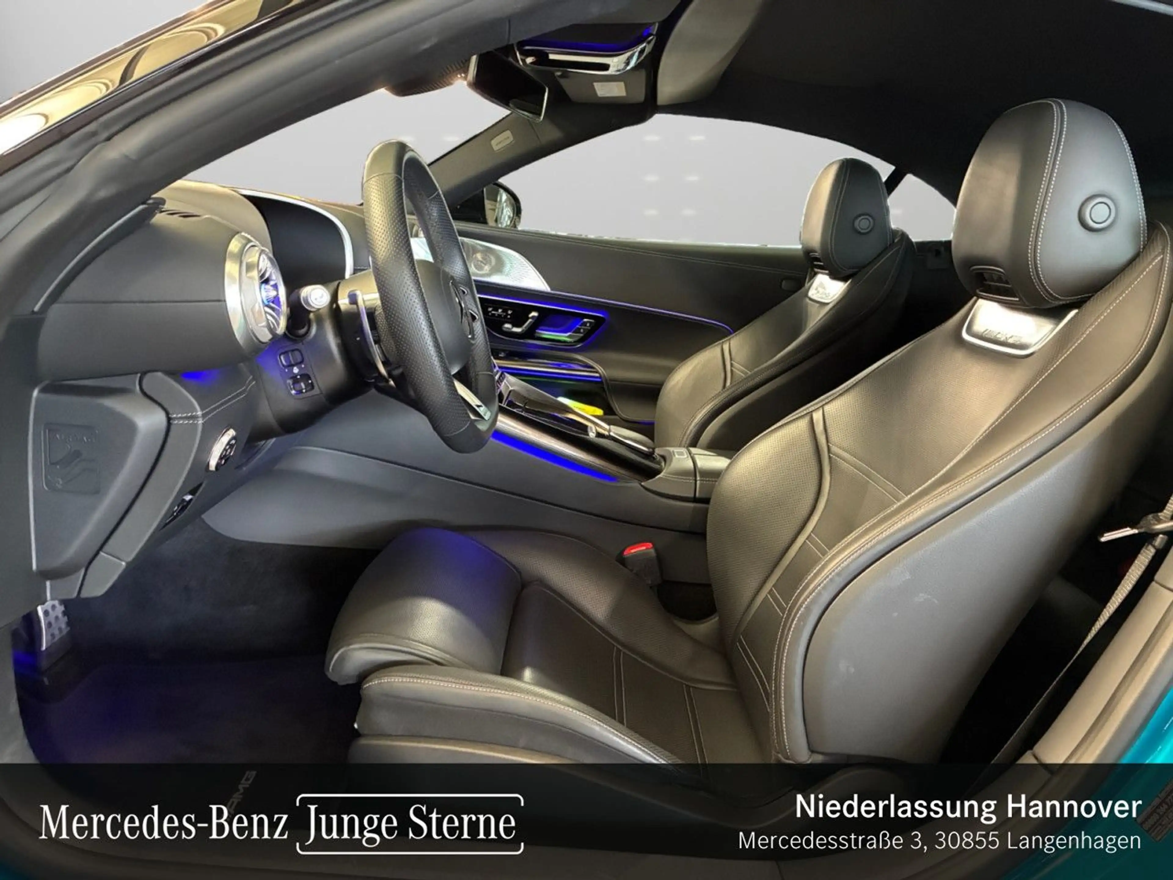 Mercedes-Benz SL 43 AMG Cab. WideScreen Burmester Distr+ HUD PTS — photo 10