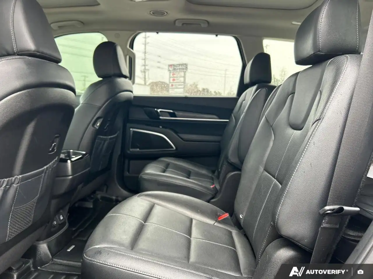 Kia Telluride снимка Kia Telluride