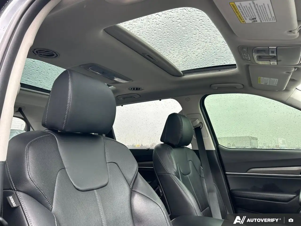 Kia Telluride снимка Kia Telluride
