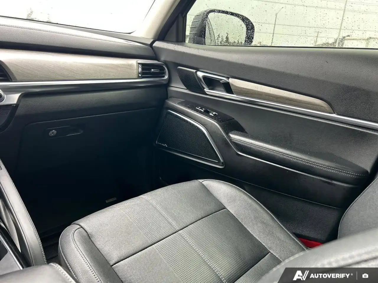 Kia Telluride снимка Kia Telluride