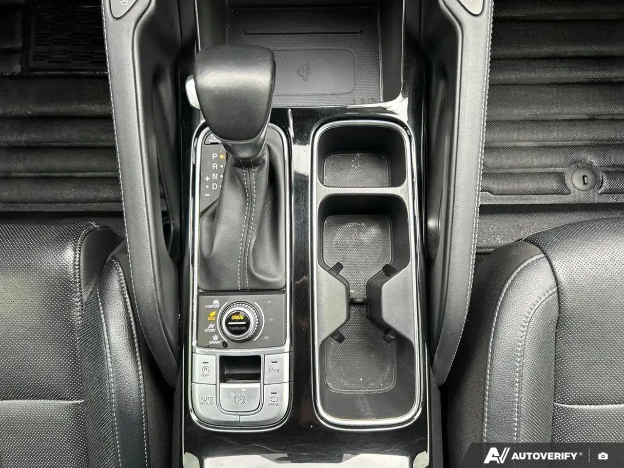 Kia Telluride снимка Kia Telluride