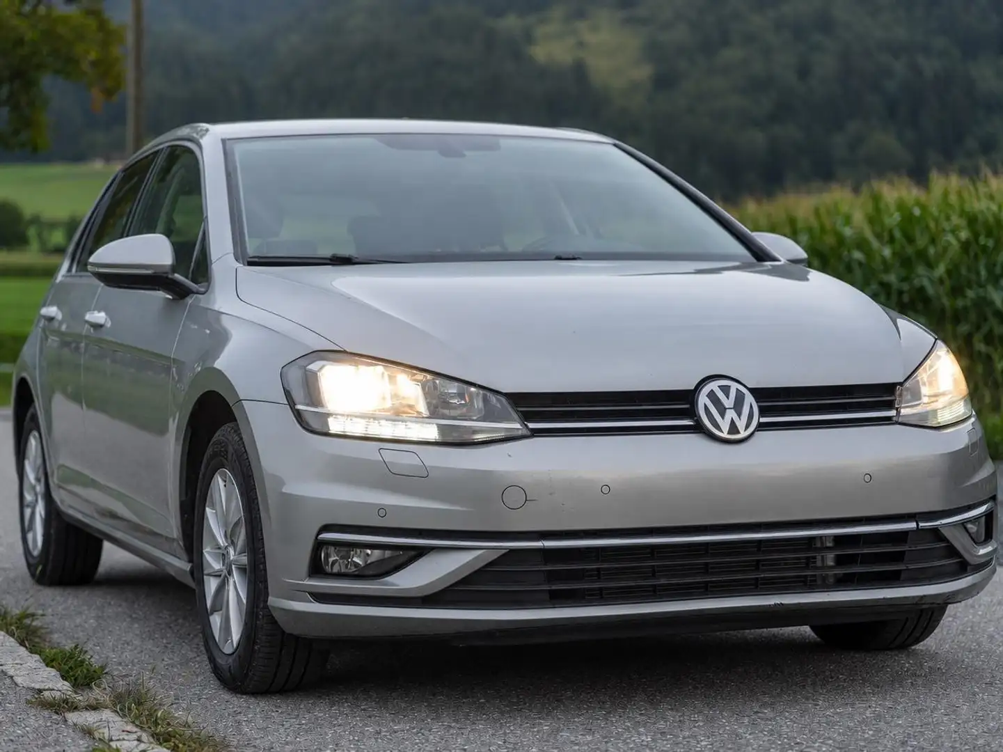 Volkswagen Golf Golf Comfortline 1,6 TDI DSG Comfortline Silber - 1