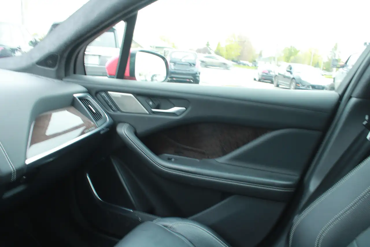 Jaguar I-Pace photo Jaguar I-Pace