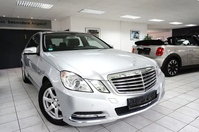 Mercedes-Benz E 200 CGI Elegance 7G-TRONIC LED PDC SHZ