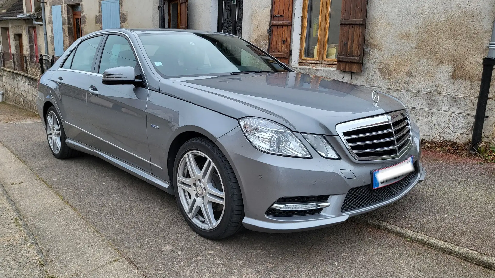 Mercedes-Benz E 220 Classe CDI BlueEfficiency Avantgarde - AMG - 2