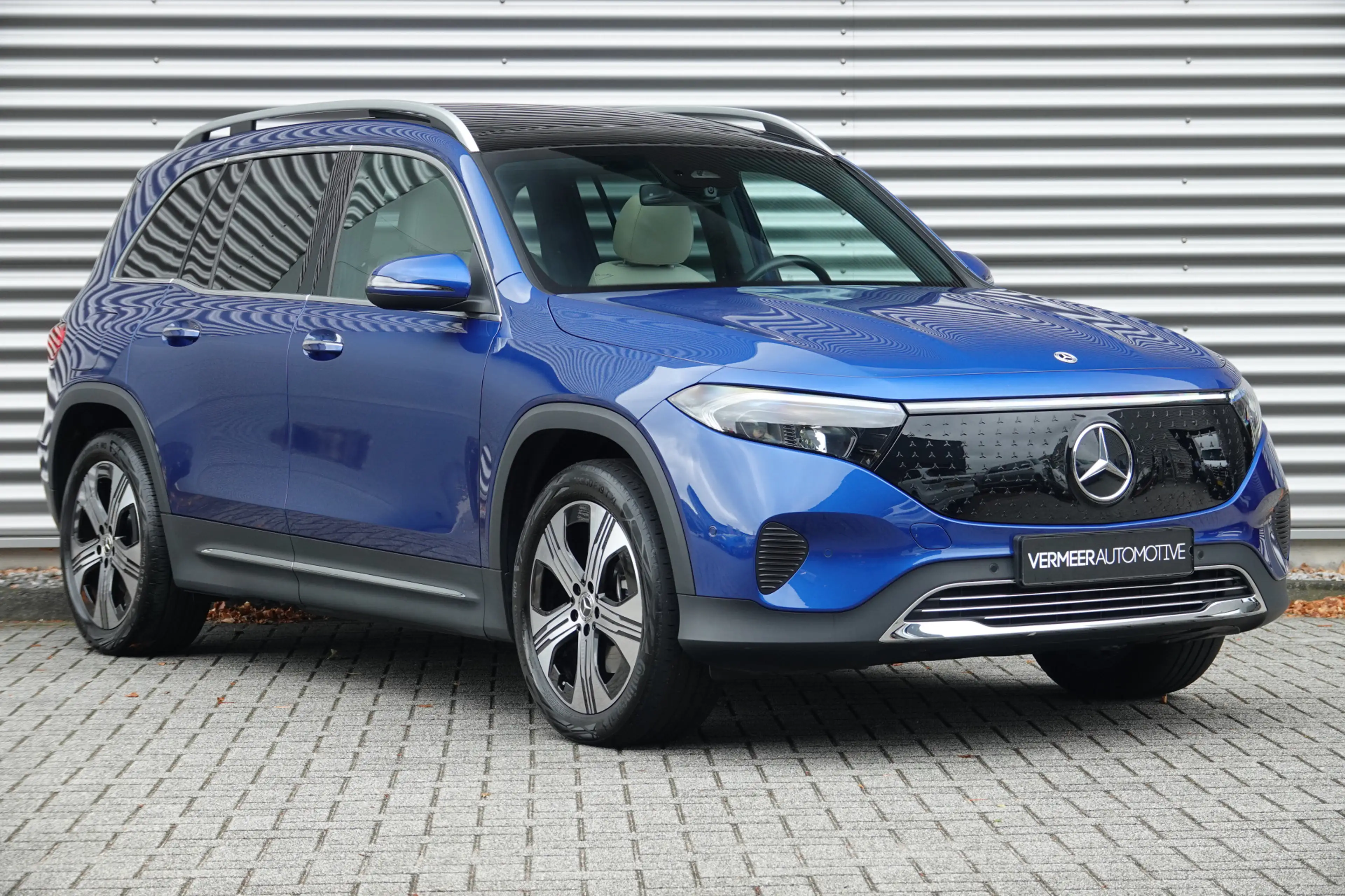 Mercedes-Benz EQB 250 250+ Luxury Line 71 kWh | Panoramadak | Distronic — photo 5
