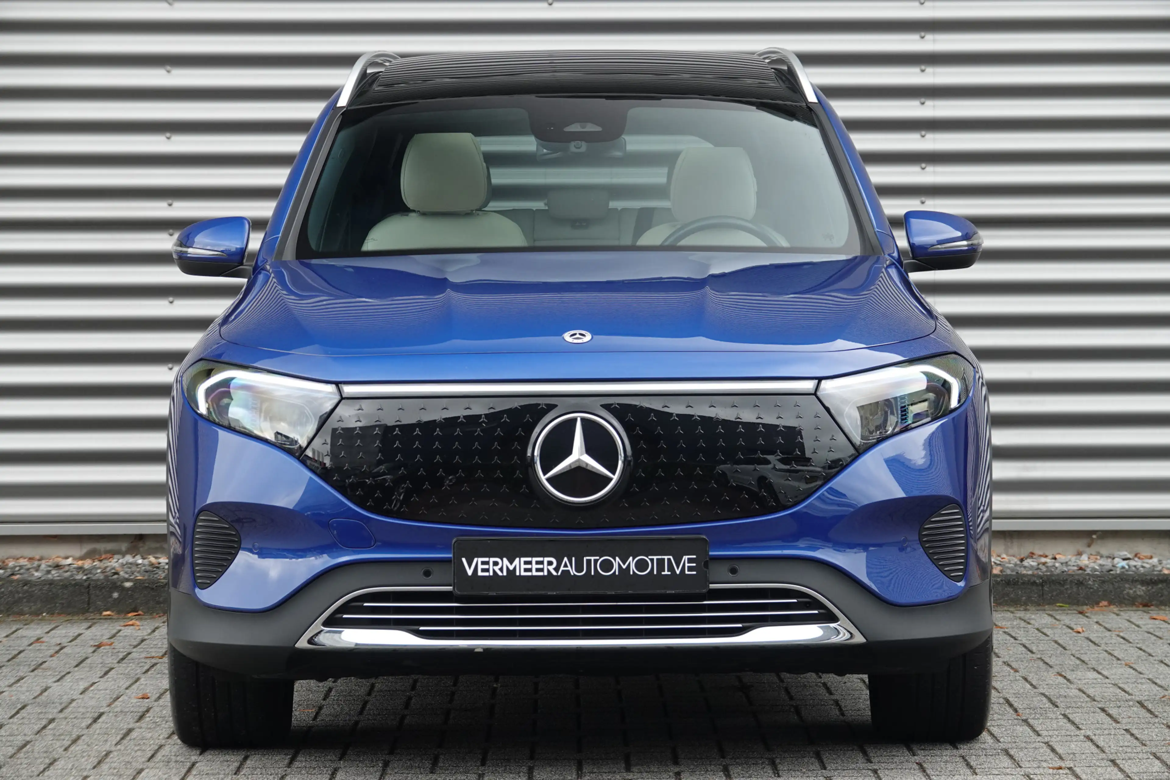 Mercedes-Benz EQB 250 250+ Luxury Line 71 kWh | Panoramadak | Distronic — photo 4