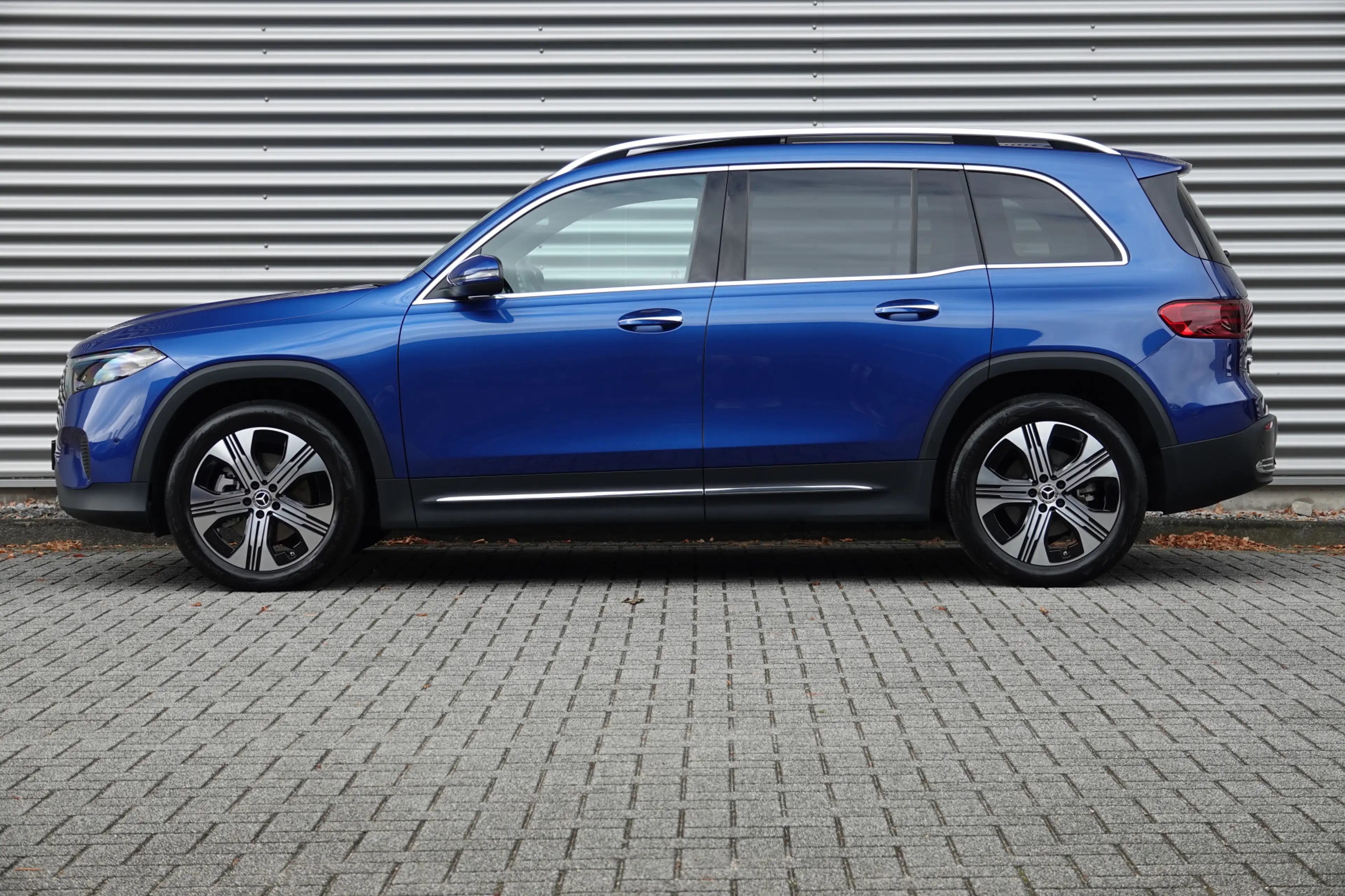 Mercedes-Benz EQB 250 250+ Luxury Line 71 kWh | Panoramadak | Distronic — photo 9