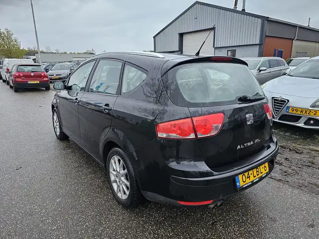 Seat Altea XL view 3
