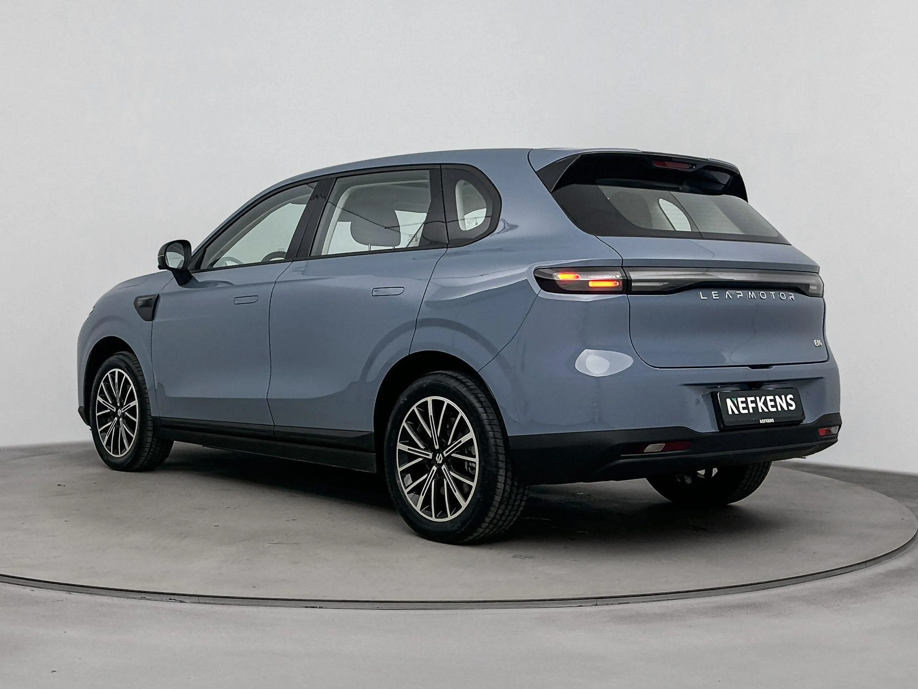 Leapmotor B10 Life ProMax 67.1 kWh | Meerdere Kleuren Leverbaar — photo 3