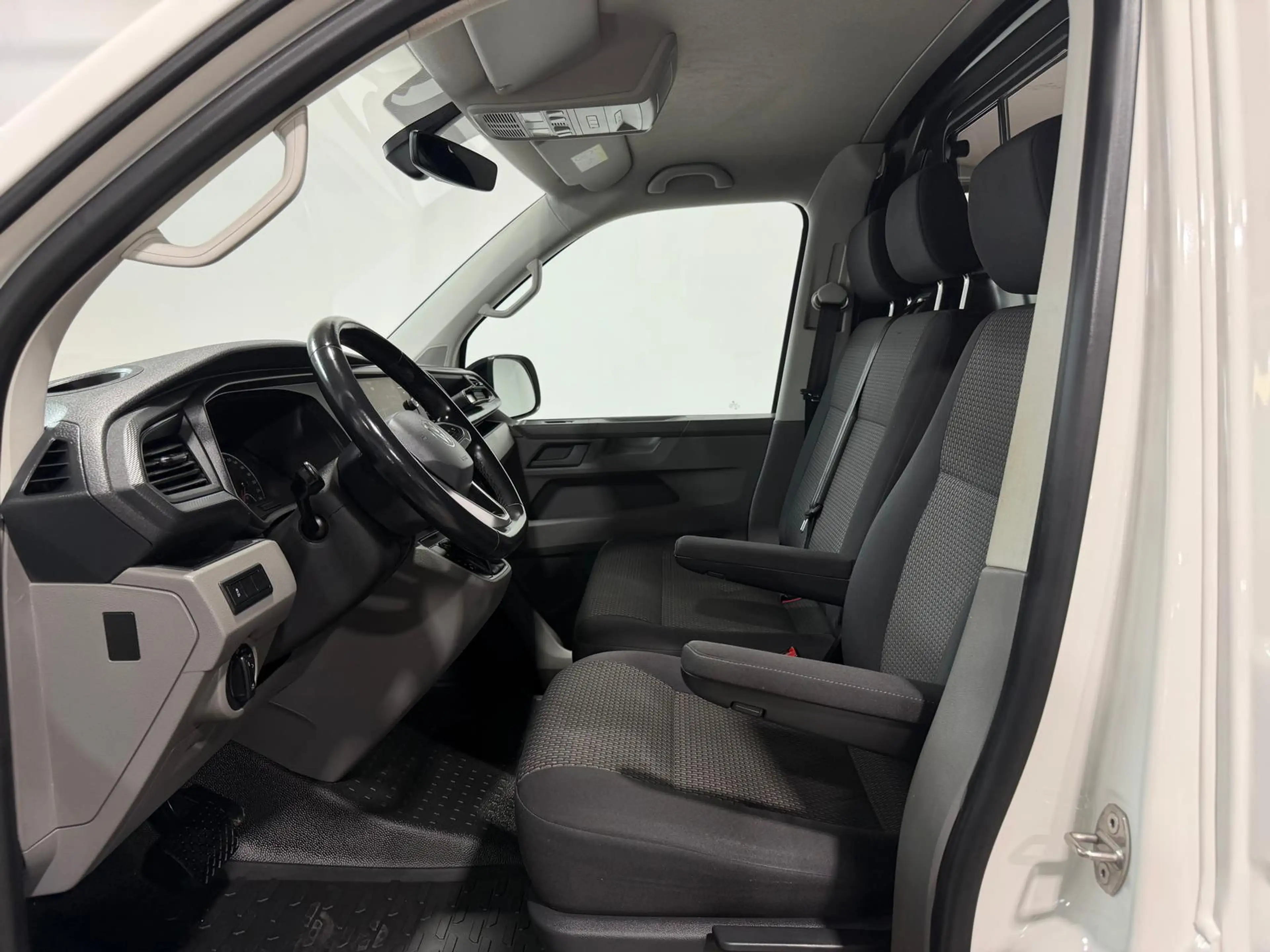 Volkswagen T6.1 Transporter Edition,kurz,4Motion,Navi,AHK — photo 14