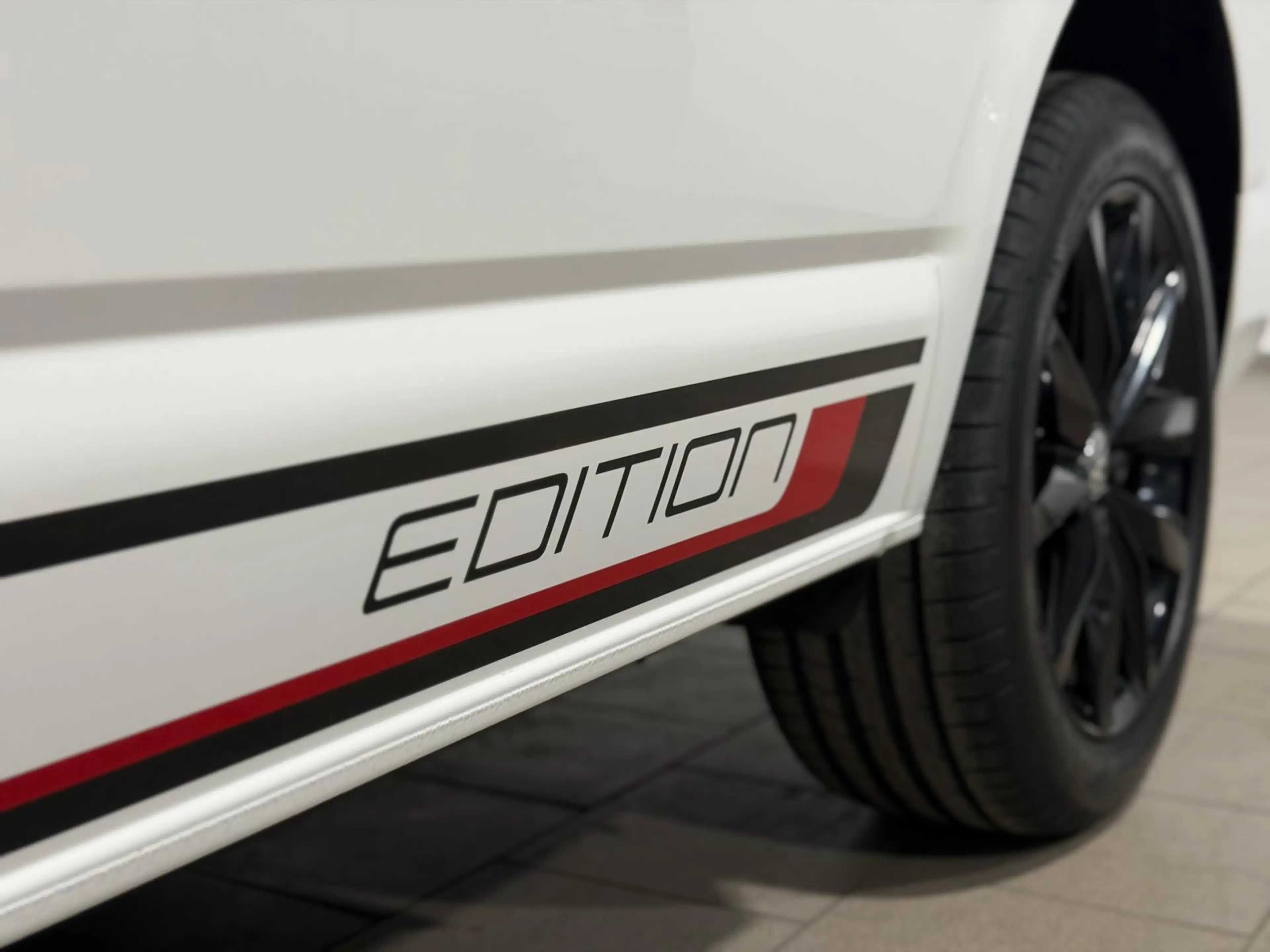Volkswagen T6.1 Transporter Edition,kurz,4Motion,Navi,AHK — photo 8