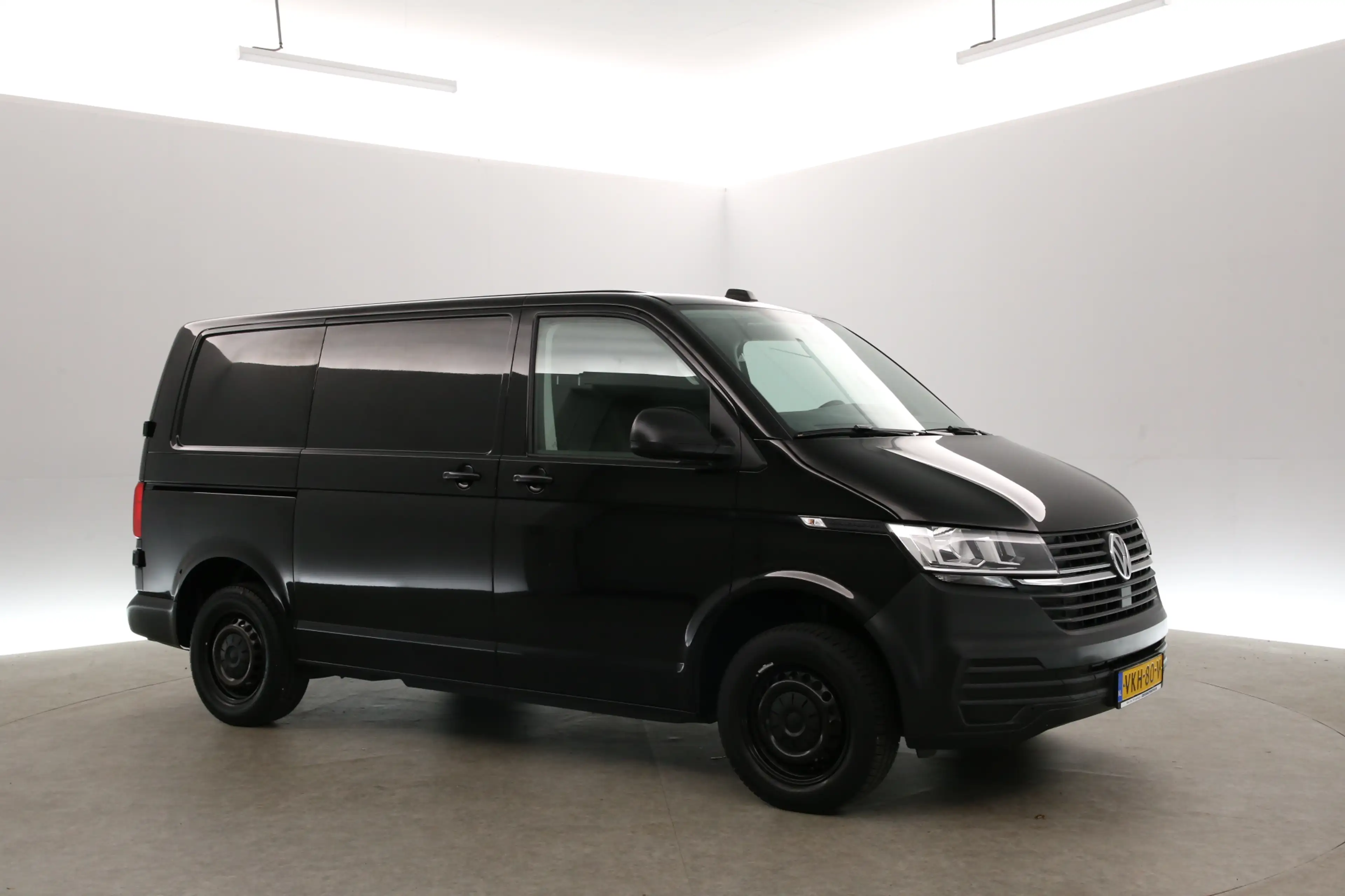 Volkswagen T6.1 Transporter 2.0 TDI L1H1 | Airco | Cruise | Carplay | Trekhaak — photo 6