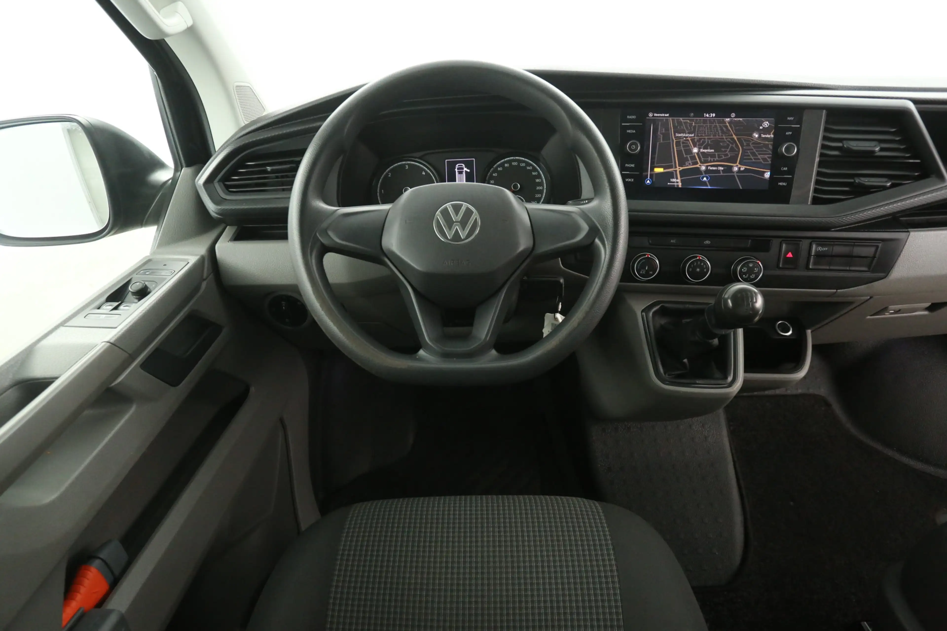 Volkswagen T6.1 Transporter 2.0 TDI L1H1 | Airco | Cruise | Carplay | Trekhaak — photo 2