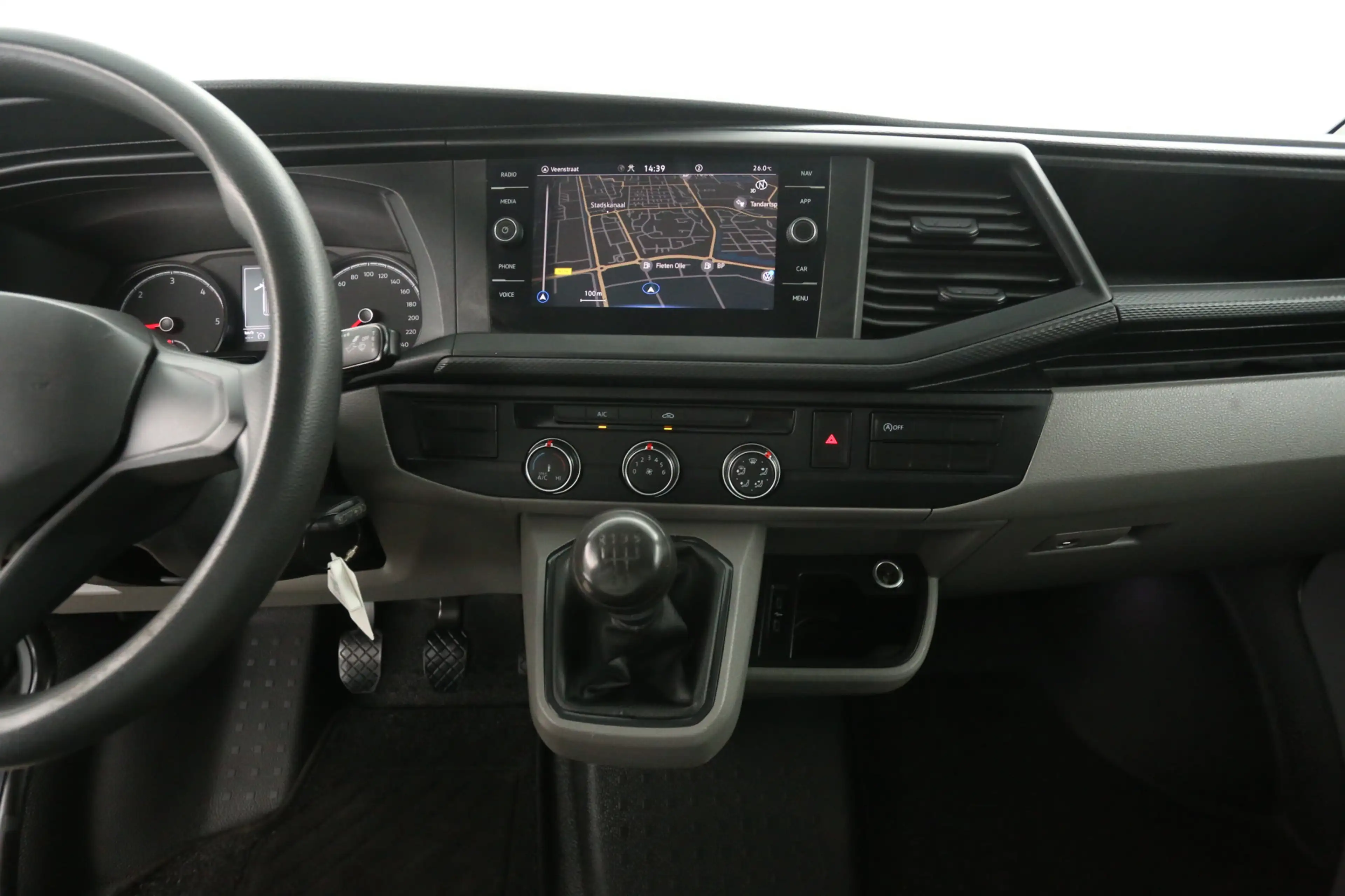 Volkswagen T6.1 Transporter 2.0 TDI L1H1 | Airco | Cruise | Carplay | Trekhaak — photo 11