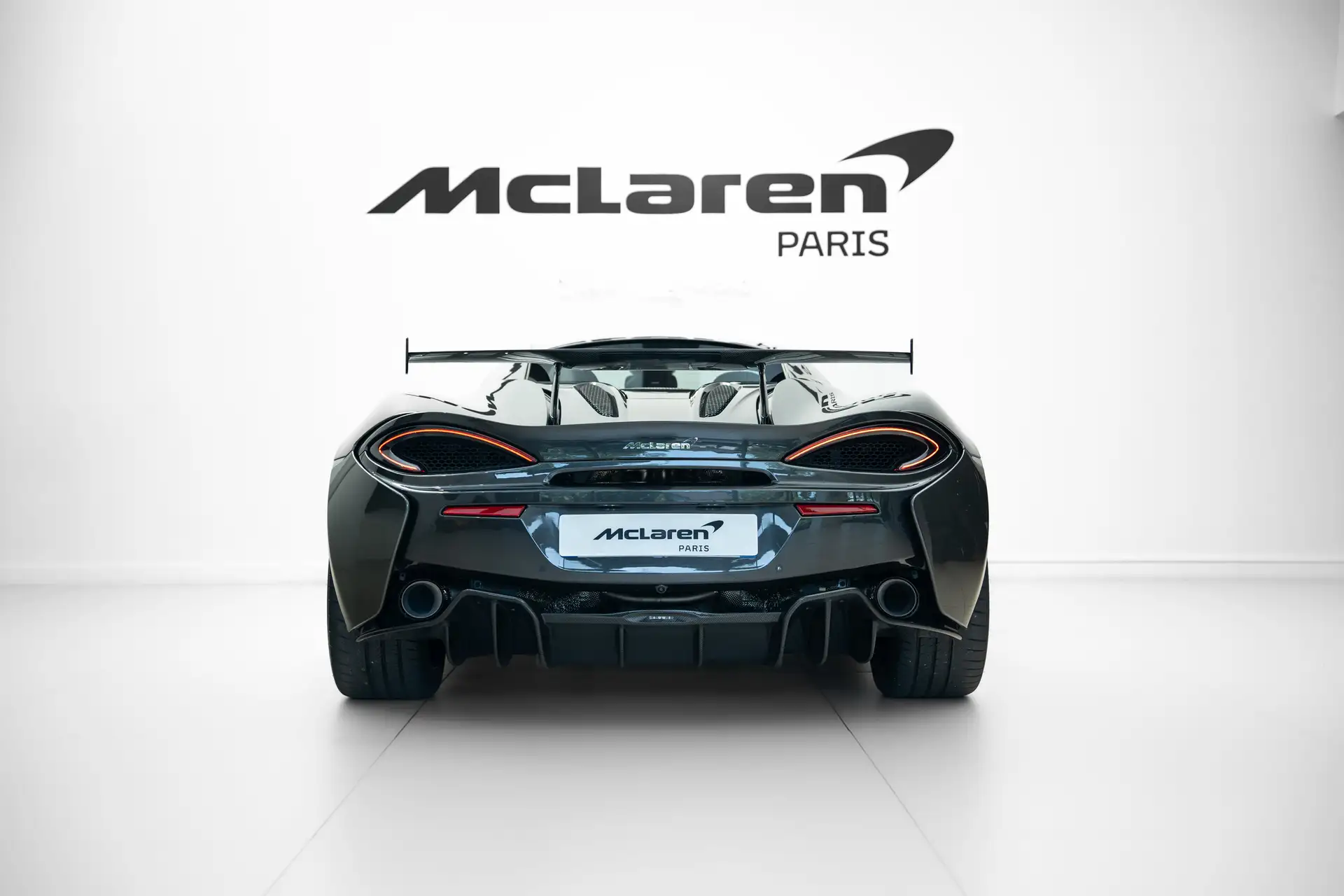 맥라렌 570S 570 Sport Coupe 2018 건메탈 사진 5
