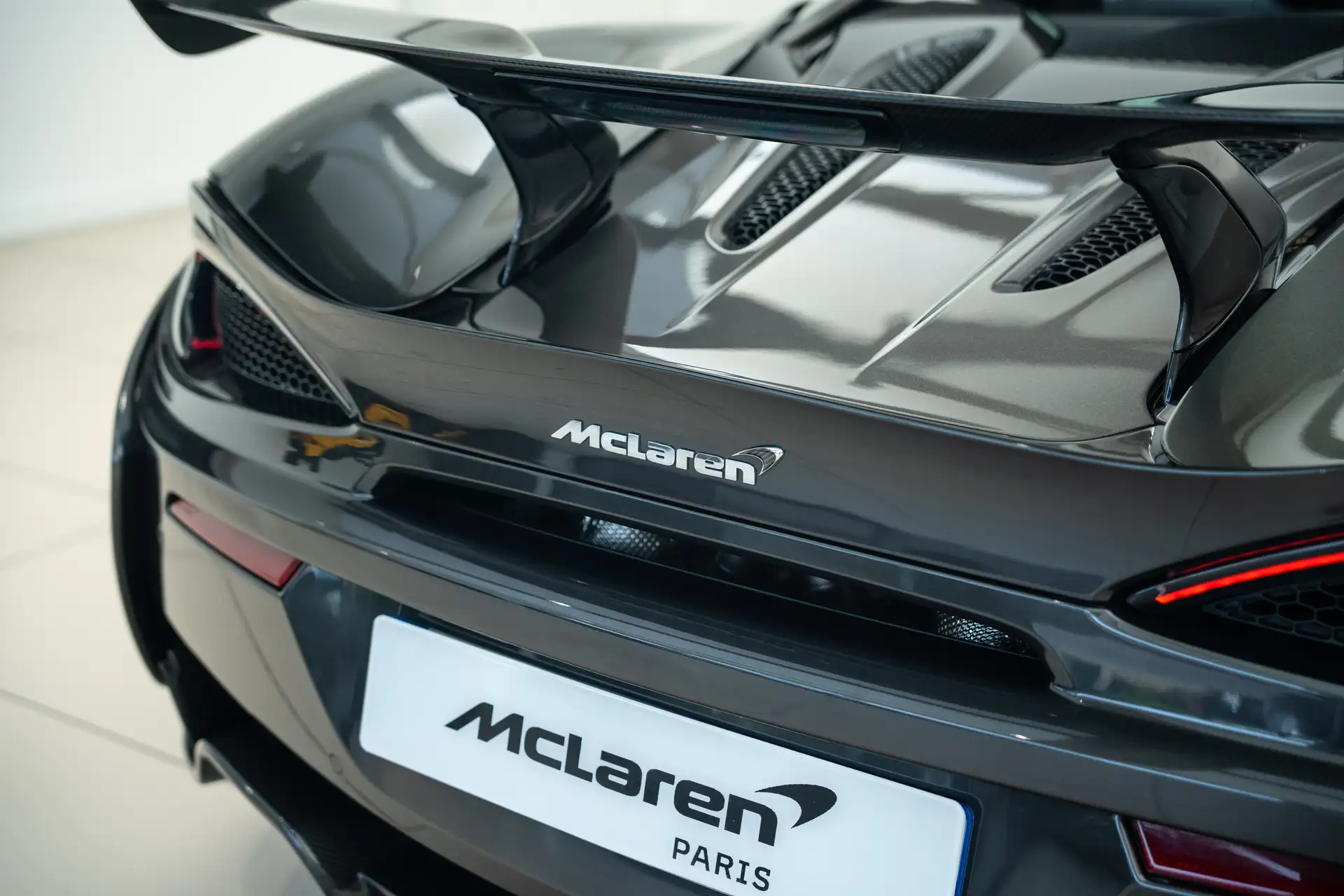맥라렌 570S 570 Sport Coupe 2018 건메탈 사진 8