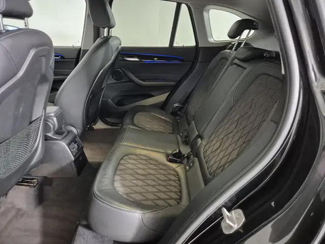 BMW X1 view 8