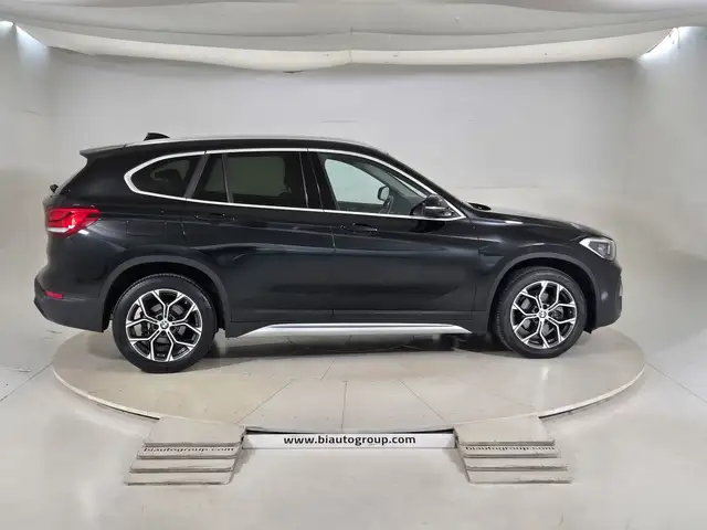 BMW X1 view 6