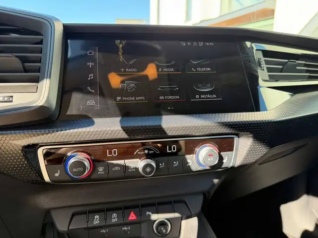 Audi A1 view 3