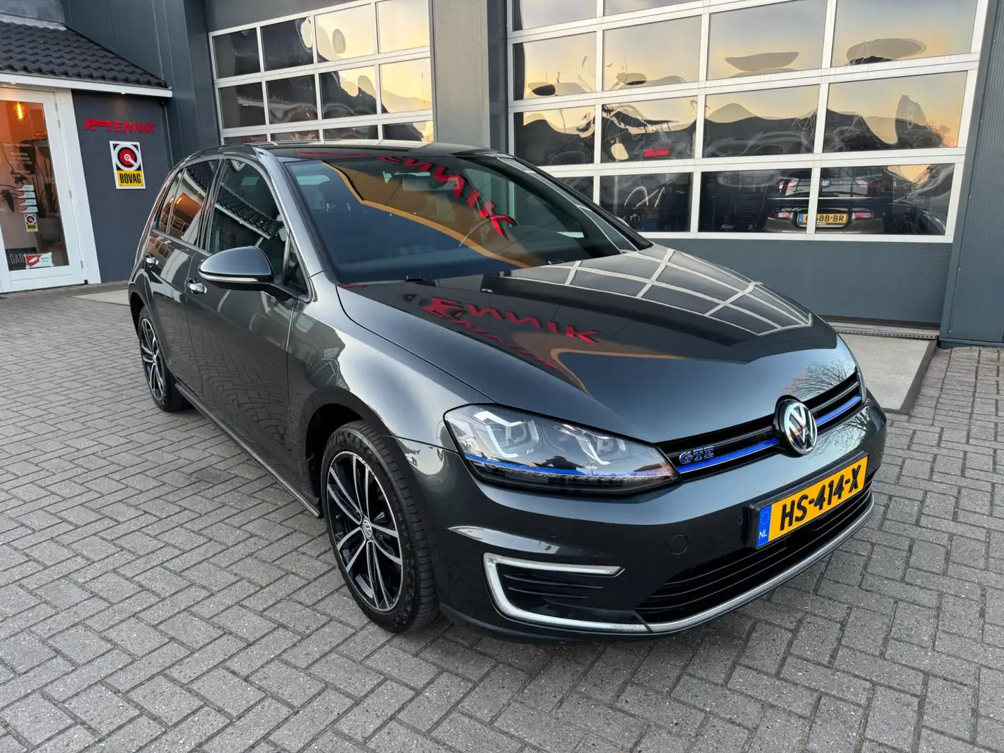 Volkswagen Golf GTE 1.4 TSI / ACC / Camera / Keyless / DAB / NL Auto m Gris - 2