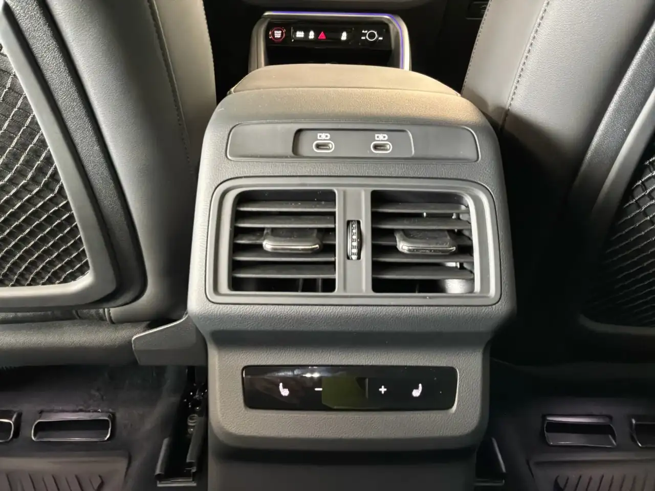 Audi SQ5 снимка Audi SQ5