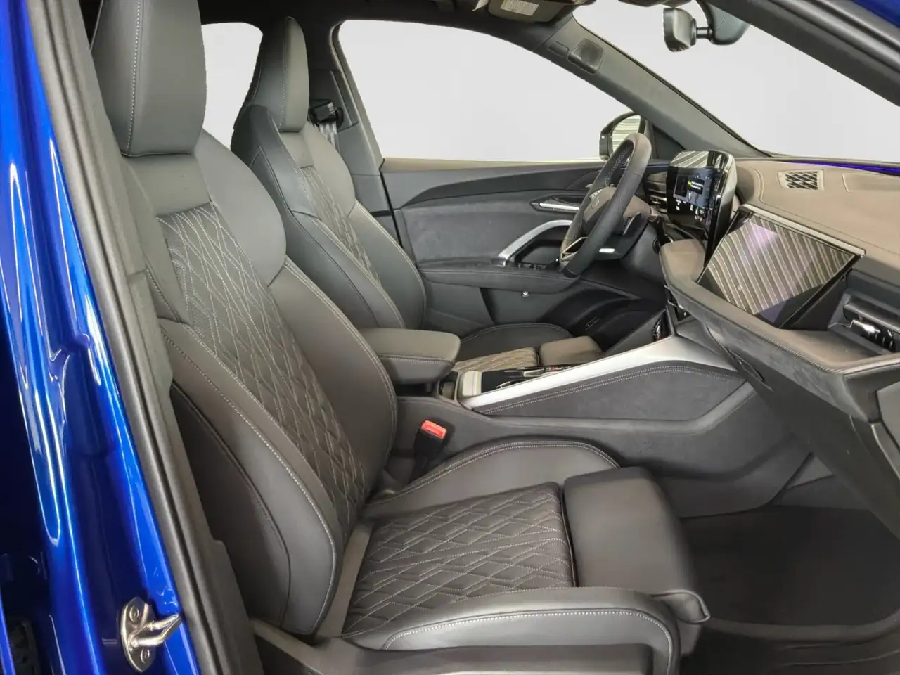 Audi SQ5 снимка Audi SQ5