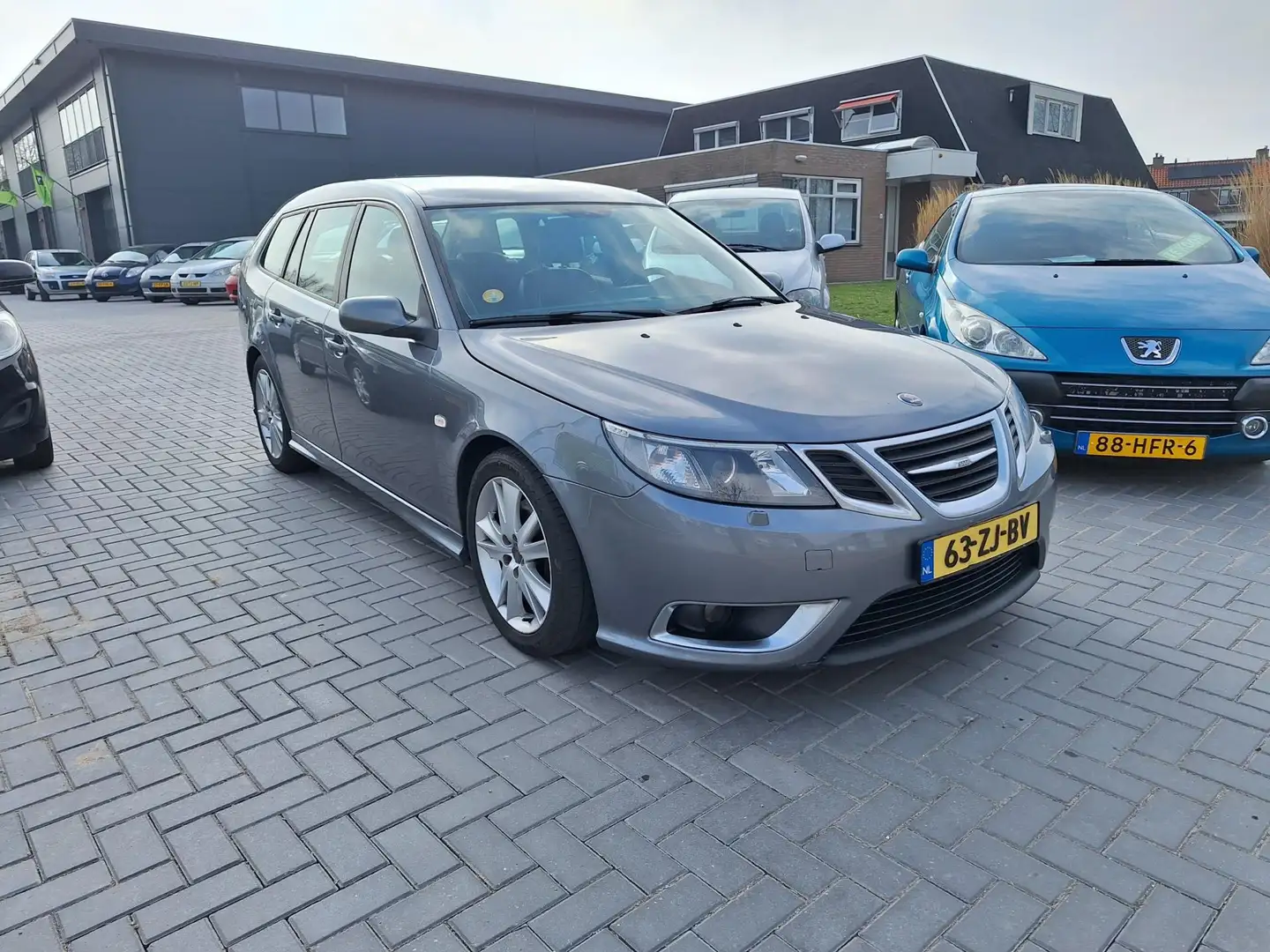 Saab 9-3 Sport Estate 1.9 TTiD Aero / Zeer nette auto / APK Grijs - 2