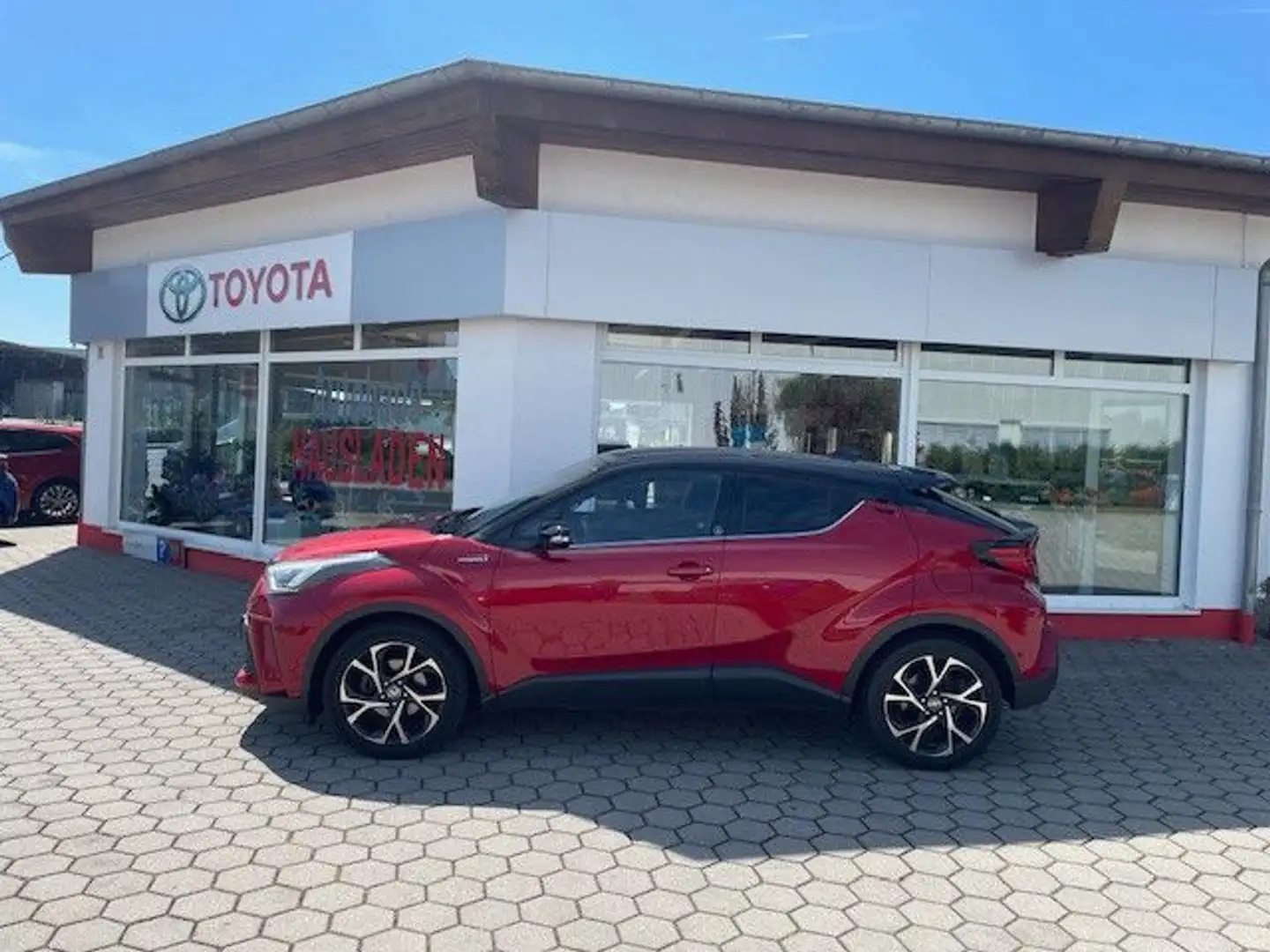 Toyota C-HR Hybrid Team D Rot - 2